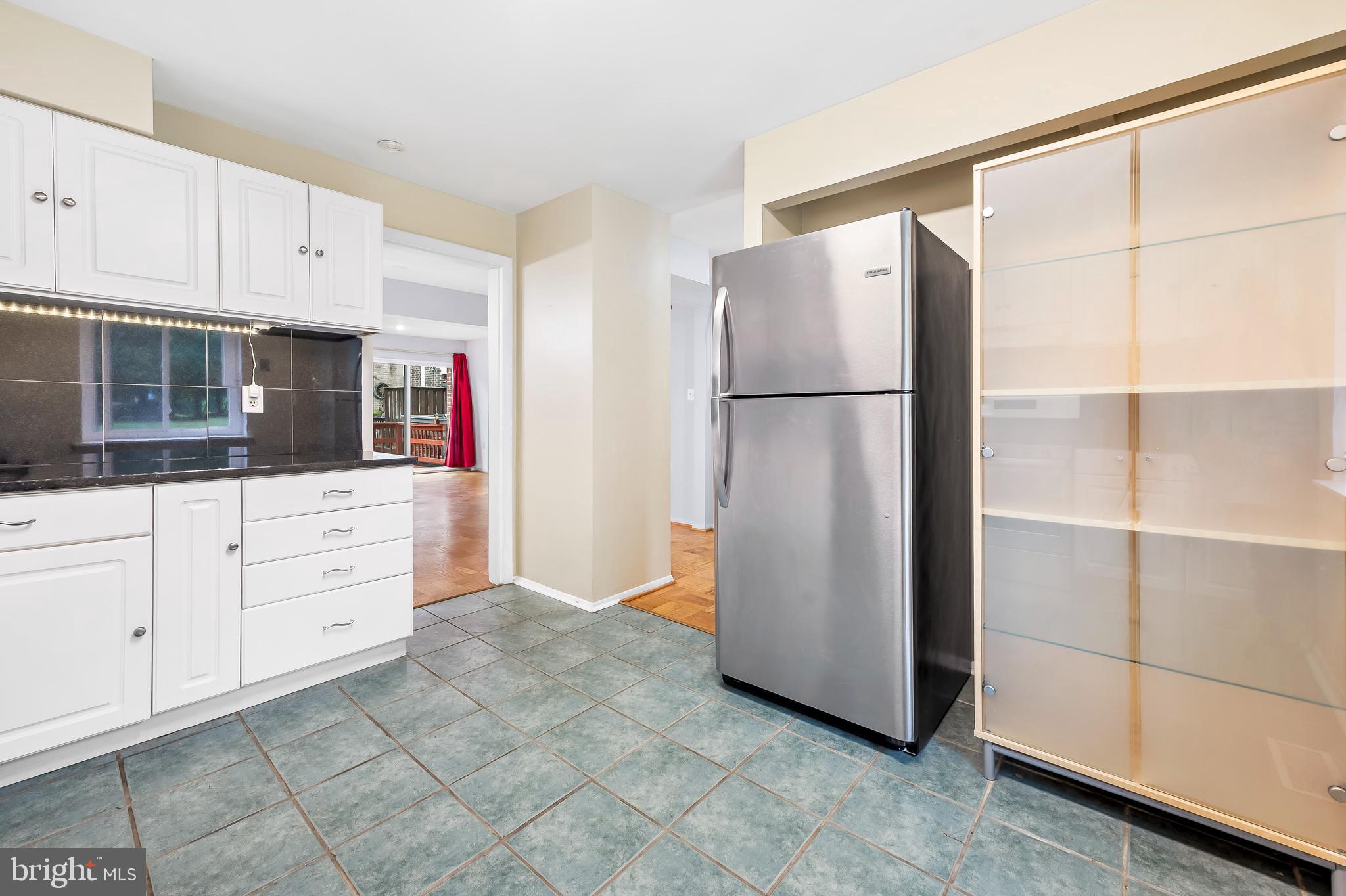 1953 Greenberry Road Baltimore, MD 21209 - Photo 9 of 46