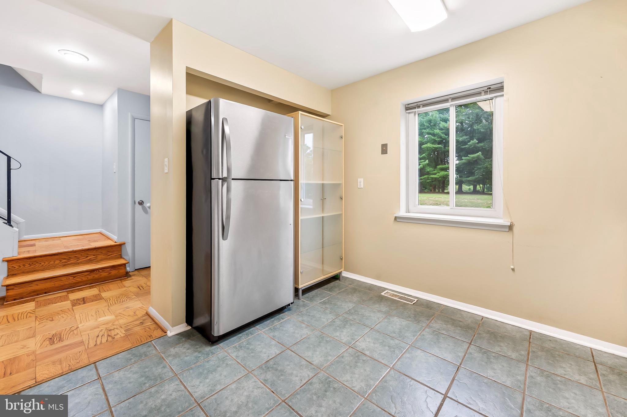1953 Greenberry Road Baltimore, MD 21209 - Photo 10 of 46