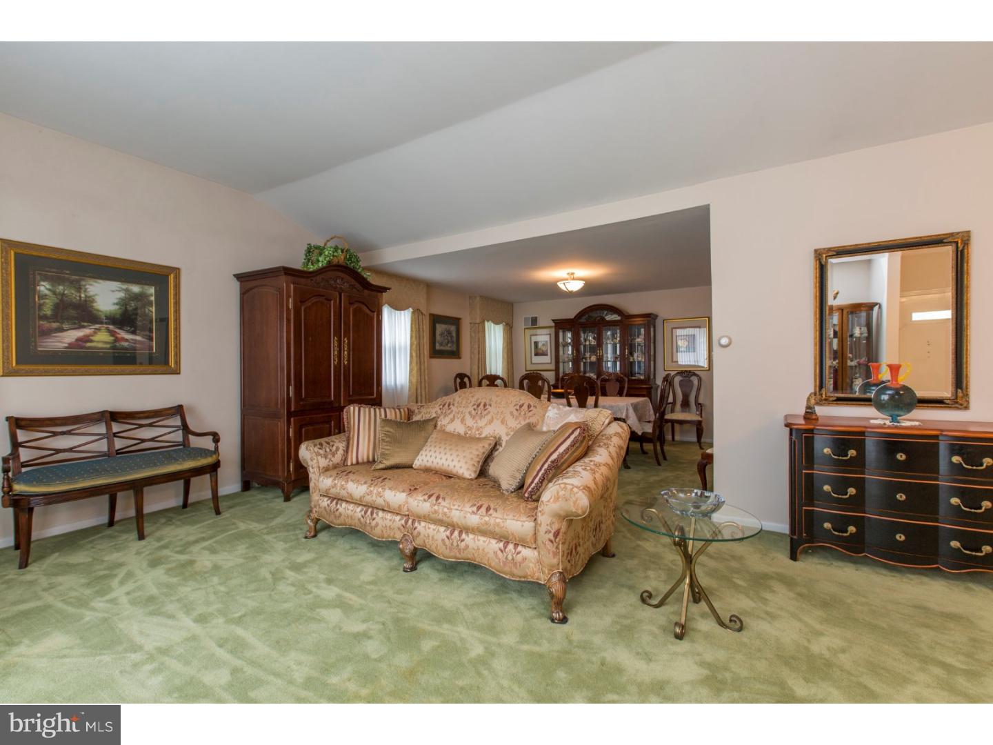 209 Parkview Road Cheltenham, PA 19012 - Photo 3 of 22 Gallery Image 3