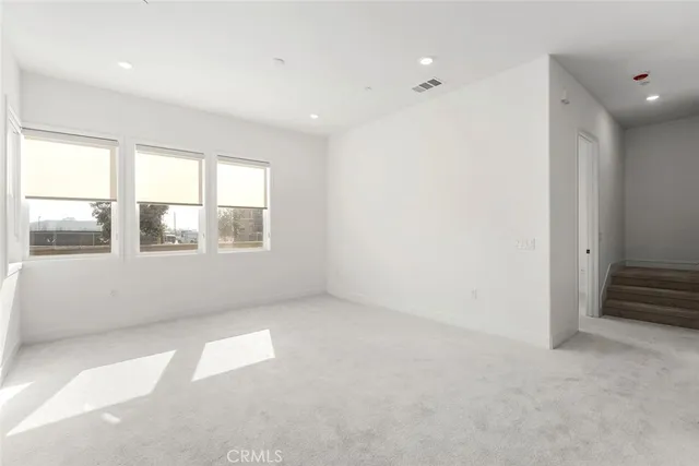 $6,500 | 647 Gadwall, Irvine, CA 92618