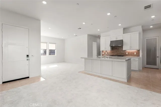 $6,500 | 647 Gadwall, Irvine, CA 92618