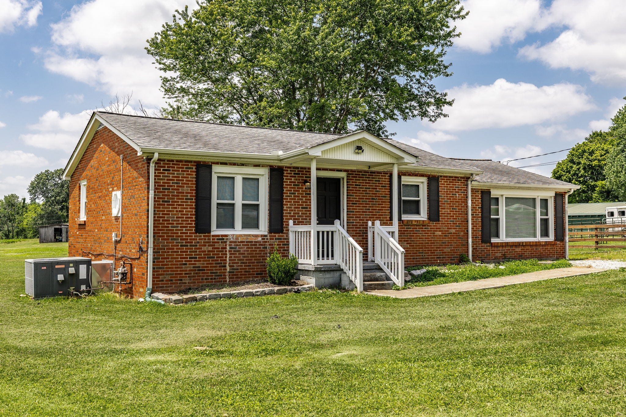 2952 Highway 41 South Springfield, TN 37172 - Photo 3 of 43