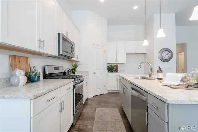 $496,976 | 3220 River Breeze Court, St. Charles, MO 63301