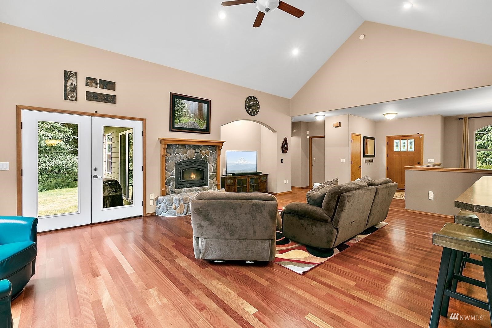 4433 Shellridge Road Northwest Olympia, WA 98502 - Photo 5 of 40 Gallery Image 5