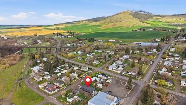 $295,000 | 424 Sheridan Street, Tekoa, WA 99033