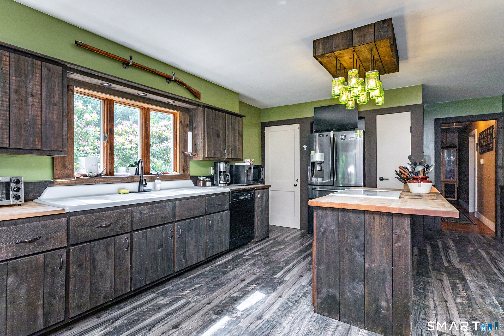 70 Reed Road Warren, CT 06754 - Photo 11 of 38