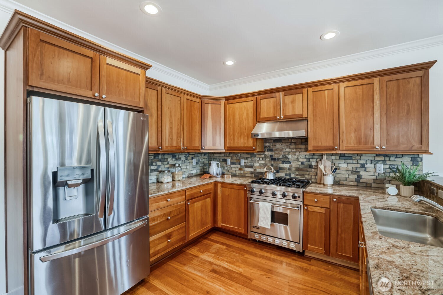 721 North 79th Street Seattle, WA 98103 - Photo 8 of 33