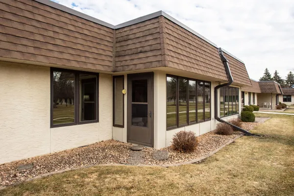 $203,000 | 1415 Lake Street, Unit 131, Alexandria, MN 56308