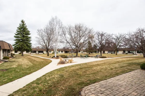 $203,000 | 1415 Lake Street, Unit 131, Alexandria, MN 56308