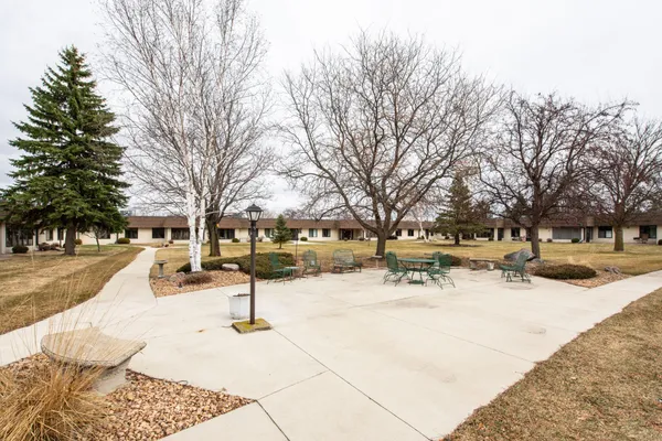 $203,000 | 1415 Lake Street, Unit 131, Alexandria, MN 56308