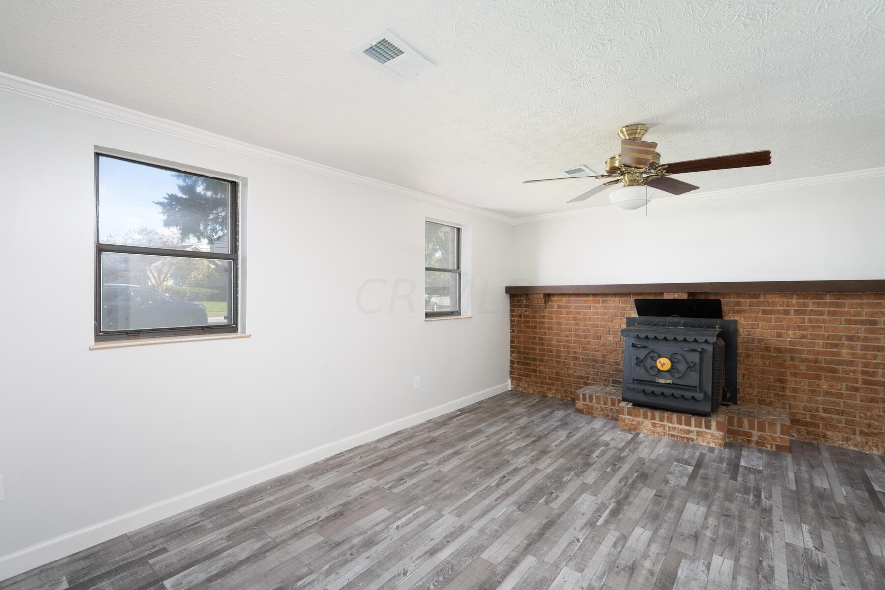 136 East Branch Road Delaware, OH 43015 - Photo 16 of 36 Family Room
