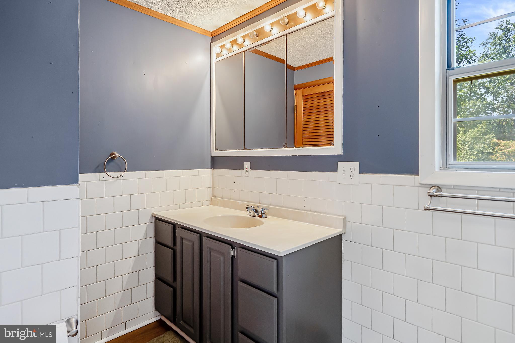 2921 Schoolhouse Road Finksburg, MD 21048 - Photo 17 of 53 Elegant Finishes