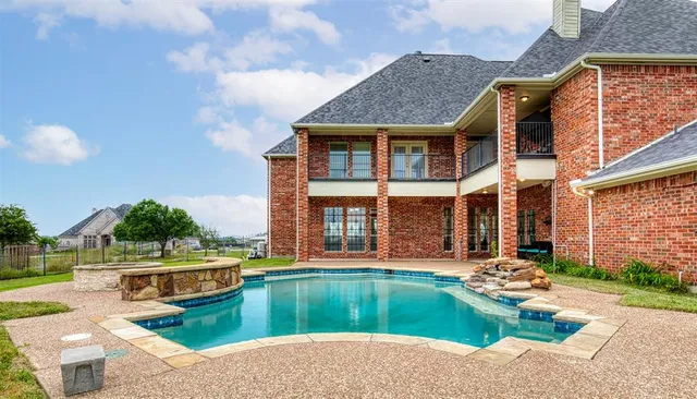 $850,000 | 124 Lonesome Trail, Haslet, TX 76052