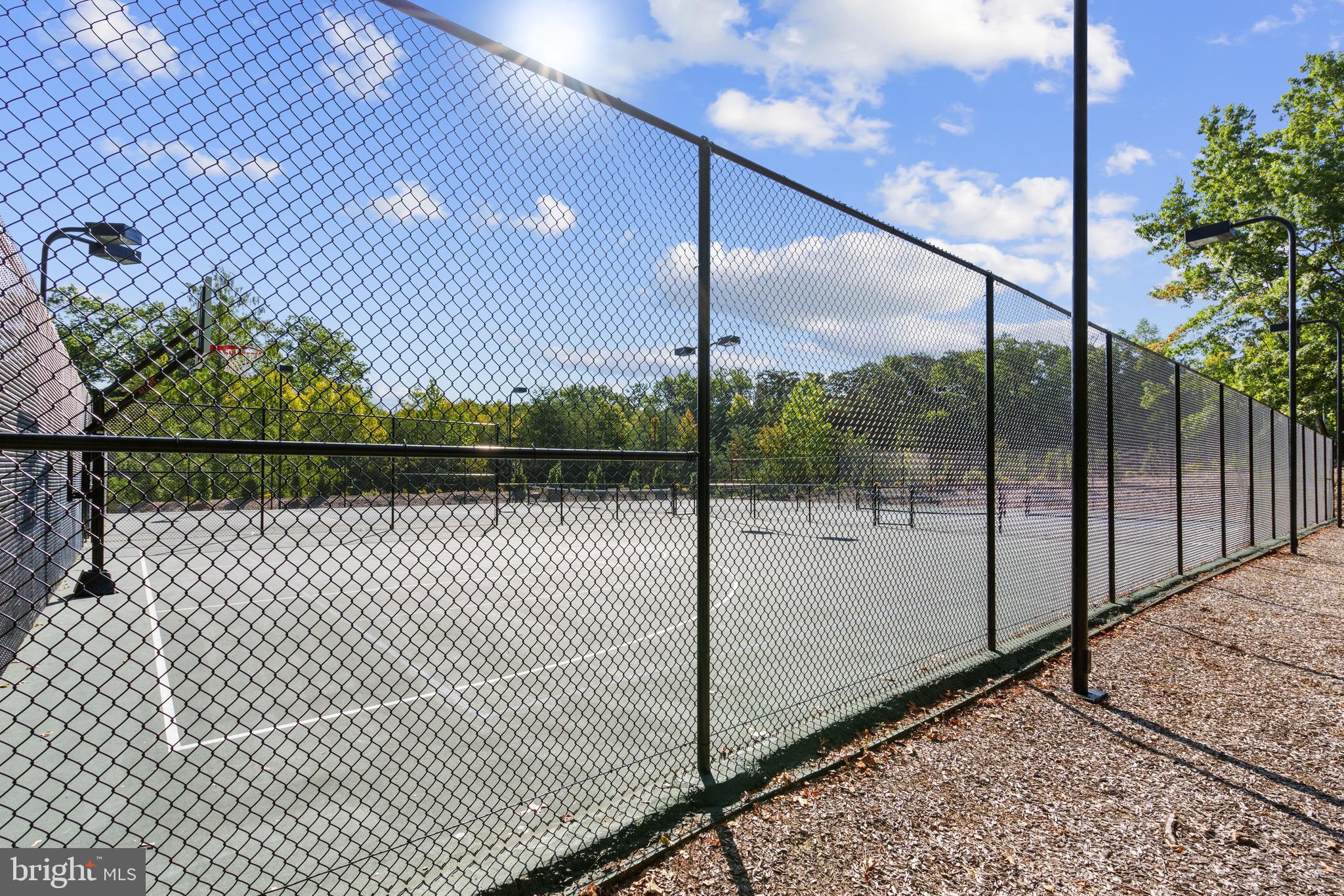 7811 Harrowgate Circle, Unit 6 Springfield, VA 22152 - Photo 26 of 28