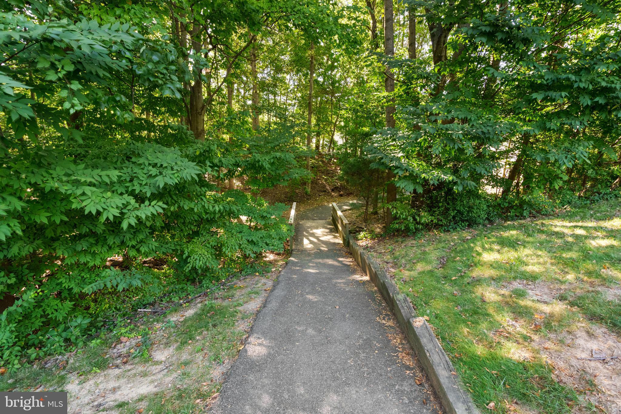 7811 Harrowgate Circle, Unit 6 Springfield, VA 22152 - Photo 27 of 28