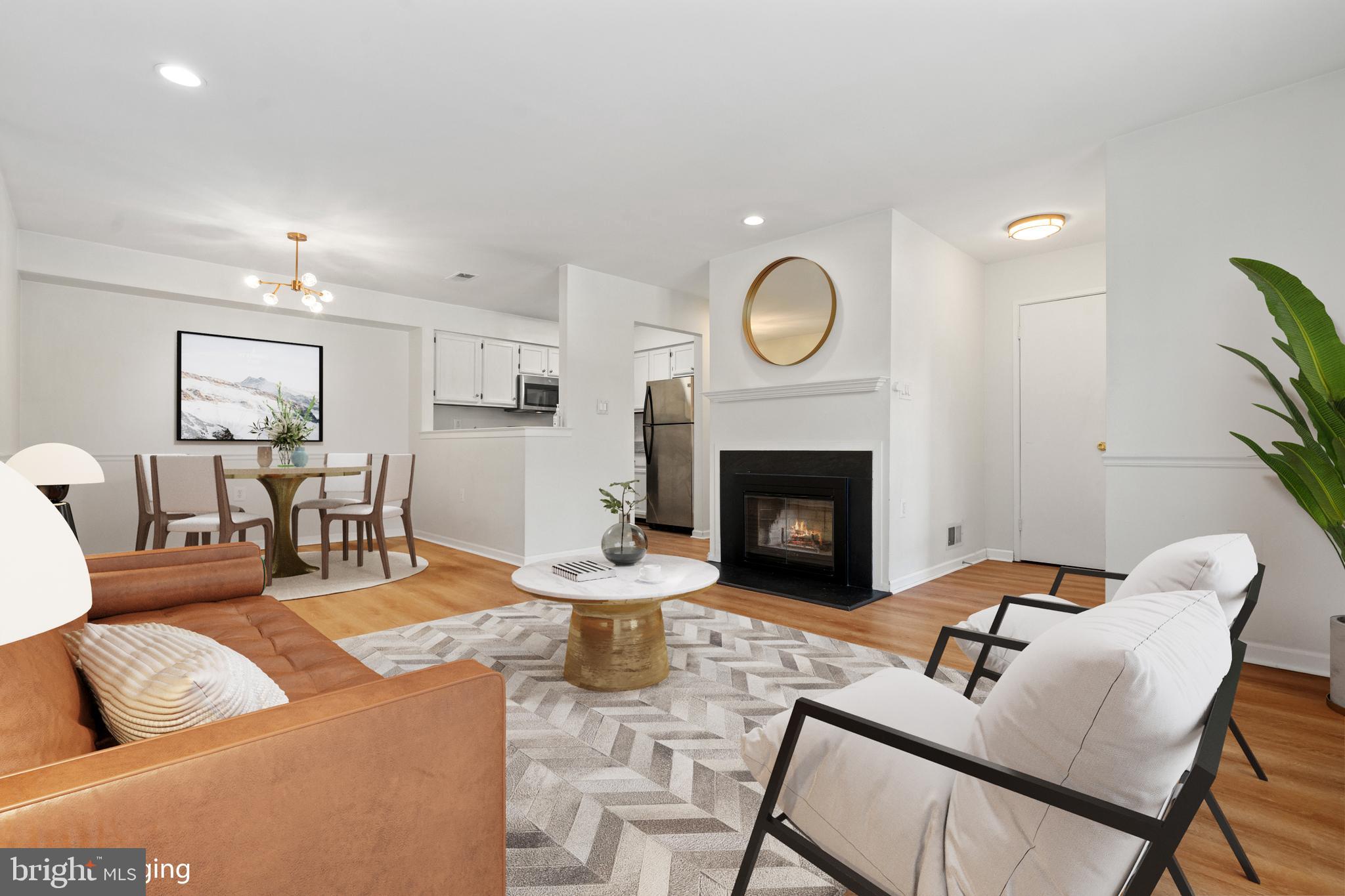 7811 Harrowgate Circle, Unit 6 Springfield, VA 22152 - Photo 4 of 28