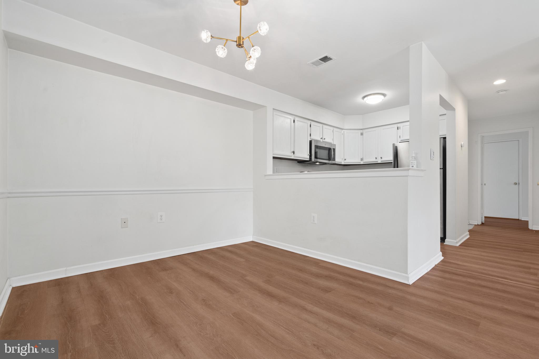 7811 Harrowgate Circle, Unit 6 Springfield, VA 22152 - Photo 9 of 28