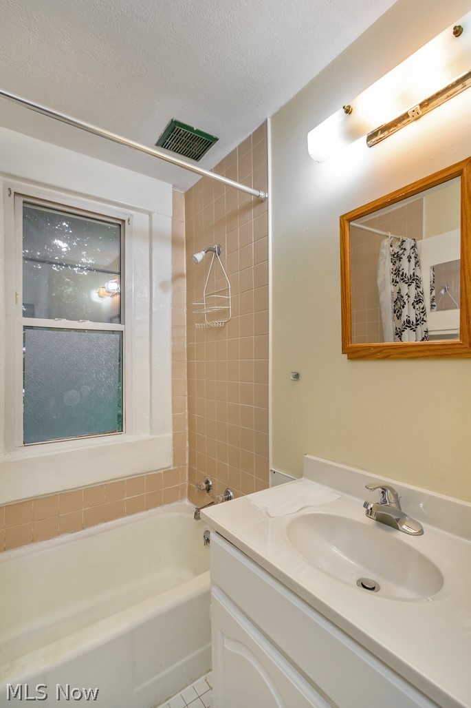 1712 Fulton Road Northwest Canton, OH 44703 - Photo 10 of 18 Gallery Image 10