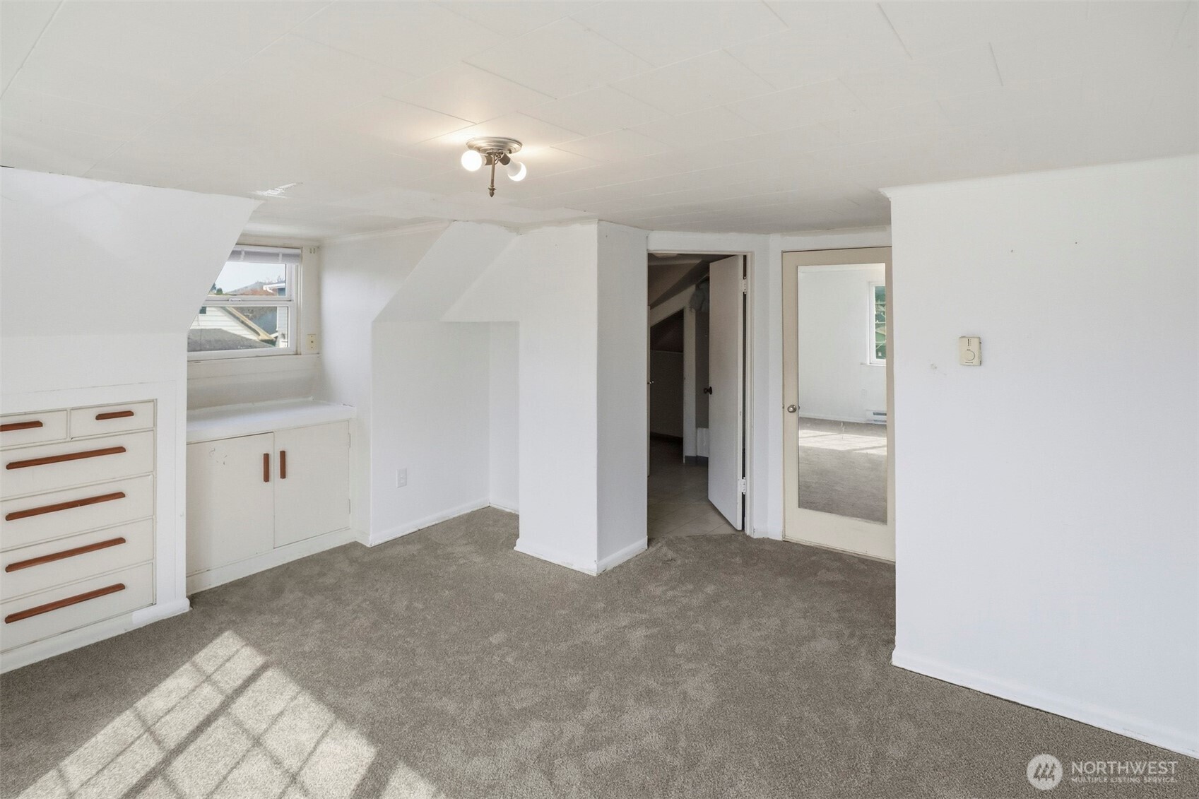 1817 34th Street Everett, WA 98201 - Photo 11 of 19 a view of a room with a white walls