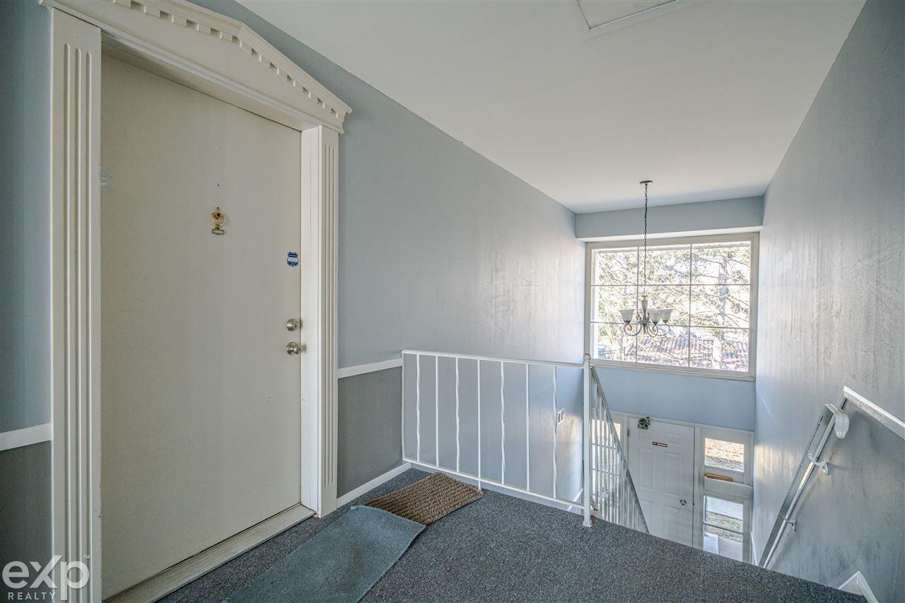 29181 Hayes Road Warren, MI 48088 - Photo 20 of 27 50035187-19.JPG