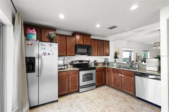 $2,150 | 1325 Pasadena Bloom Lane, Ruskin, FL 33570