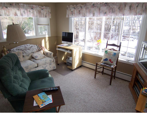 94 Howie Road Braintree, MA 02184 - Photo 6 of 7 Gallery Image 6