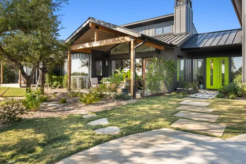 $2,950,000 | 503 Happy Trail, Dripping Springs, TX 78620