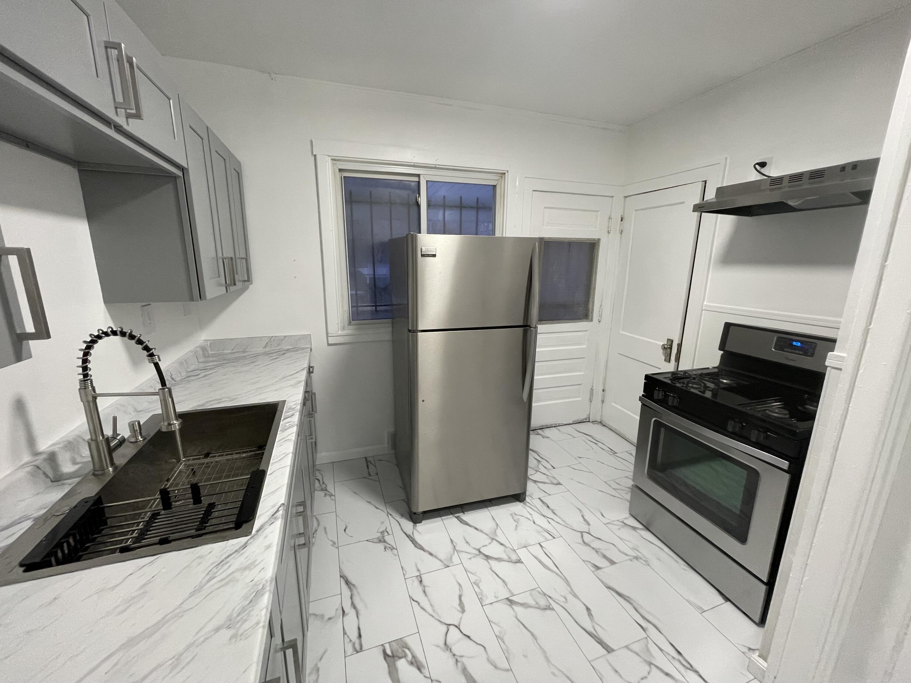 17330 Waltham Street Detroit, MI 48205 - Photo 4 of 16 IMG_6255