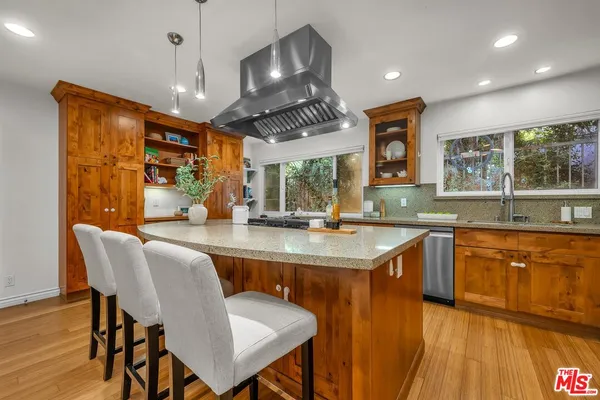 $988,000 | 1315 Stanford Street, Unit 3, Santa Monica, CA 90404