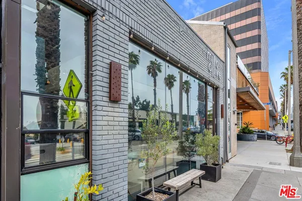 $988,000 | 1315 Stanford Street, Unit 3, Santa Monica, CA 90404