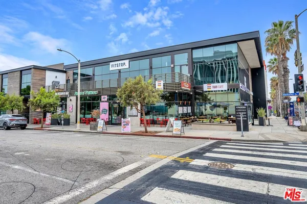 $988,000 | 1315 Stanford Street, Unit 3, Santa Monica, CA 90404