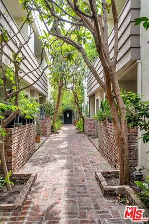 $988,000 | 1315 Stanford Street, Unit 3, Santa Monica, CA 90404