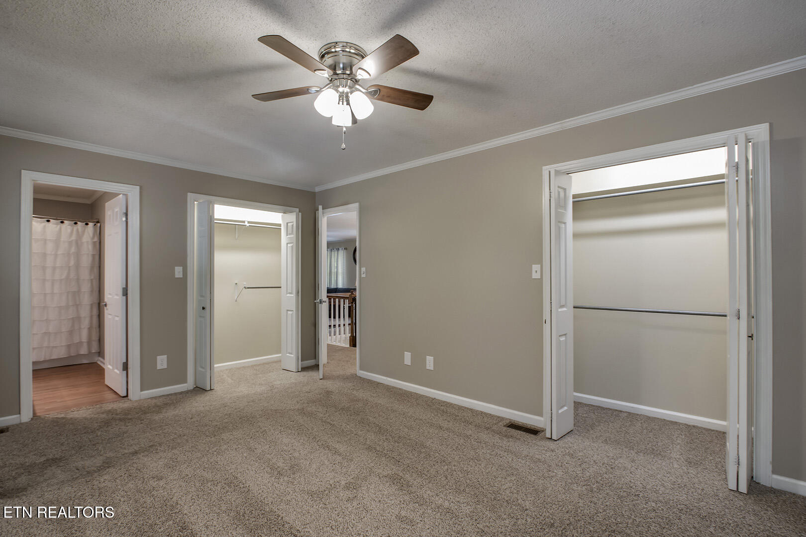 145 Van Stowe Road Harriman, TN 37748 - Photo 39 of 60 39_VanStoweRoad_145_MasterBedroom02