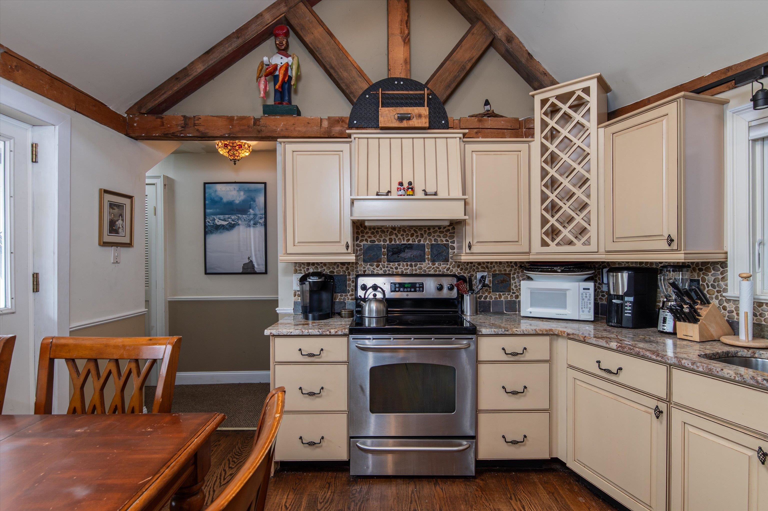 5 North Main Street Wilmington, VT 05363 - Photo 11 of 41