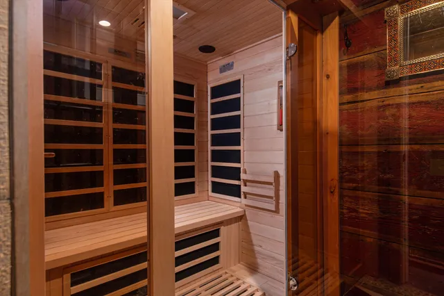 $725,000 | 5 North Main Street, Wilmington, VT 05363