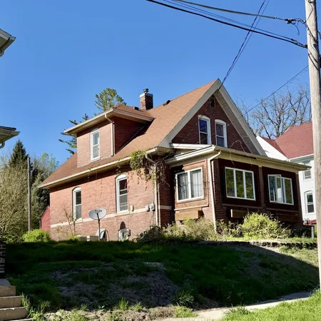 $64,900 | 16 Van Street, Savanna, IL 61074