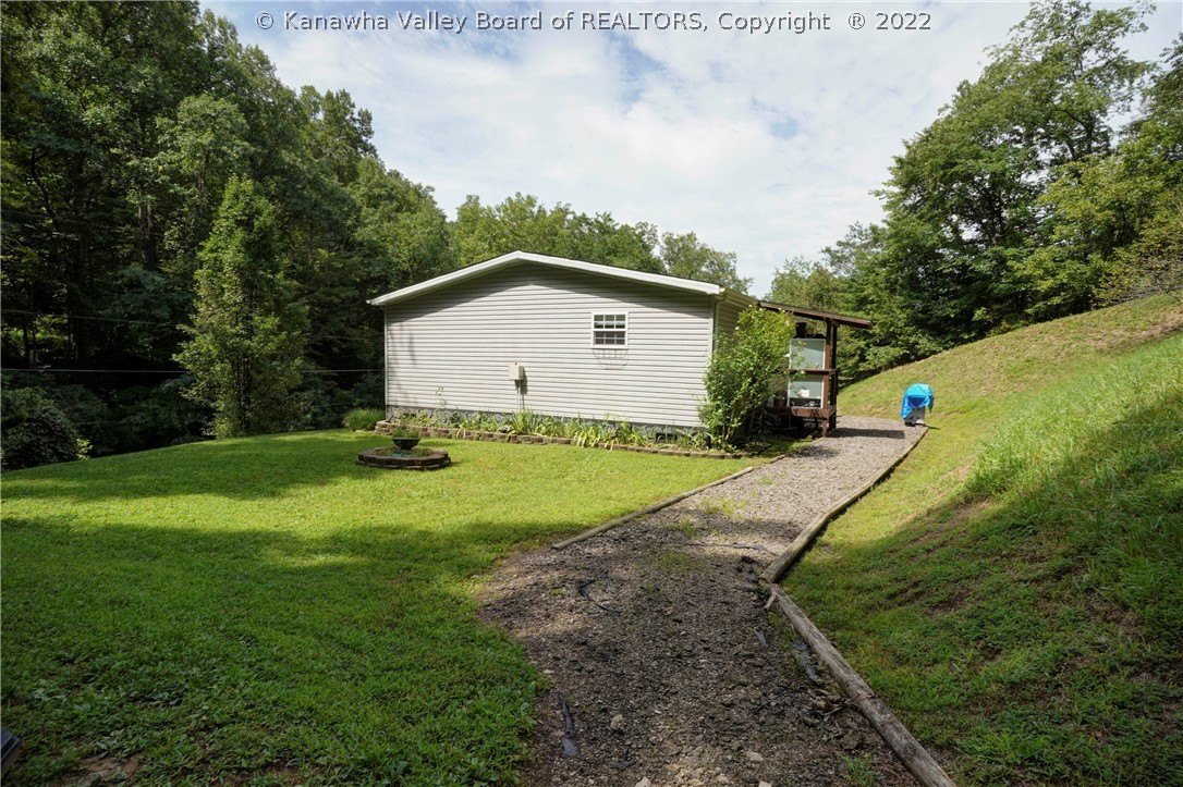 621 Hope Acres Road Elkview, WV 25071 - Photo 20 of 28 Gallery Image 20
