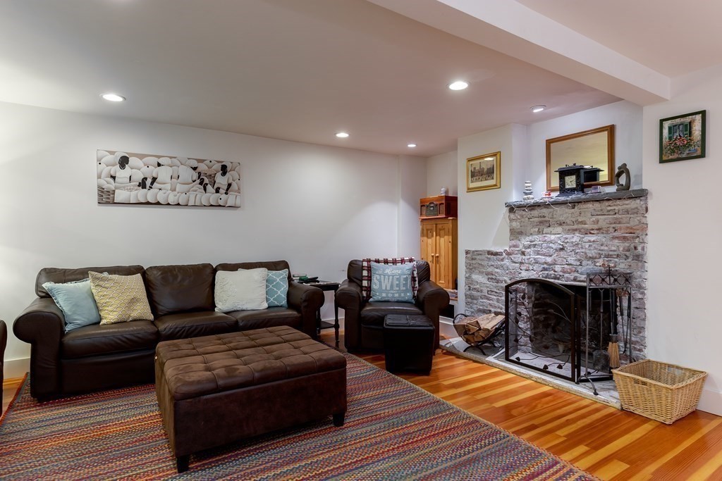 39 Starr Hill Road Littleton, MA 01460 - Photo 11 of 40 Gallery Image 11