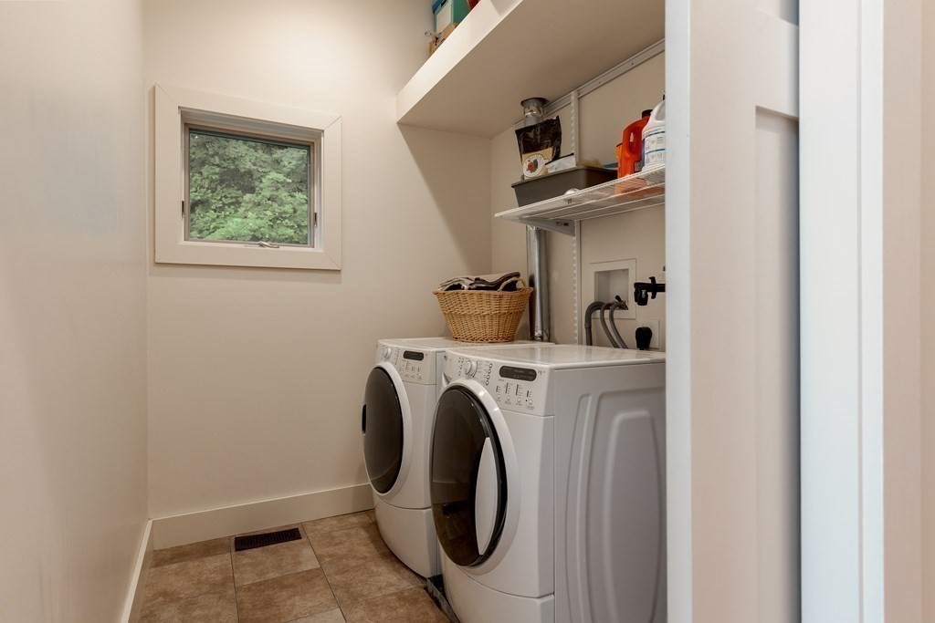 39 Starr Hill Road Littleton, MA 01460 - Photo 23 of 40 Gallery Image 23