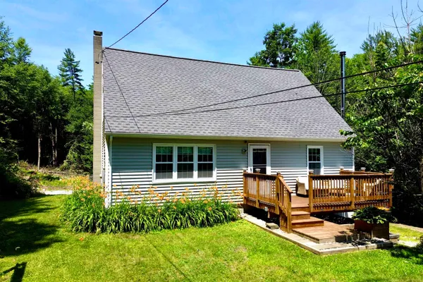 $574,900 | 279 Weare Road, New Boston, NH 03070