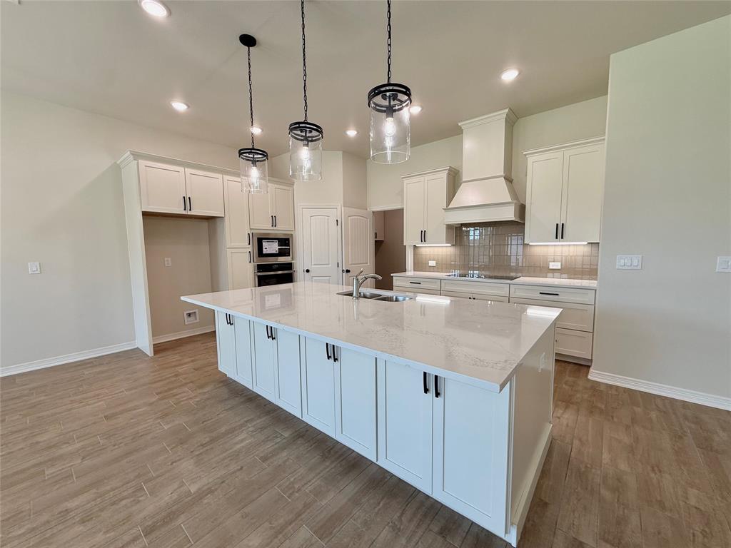 130 Lasso Loop Lorena, TX 76655 - Photo 5 of 32