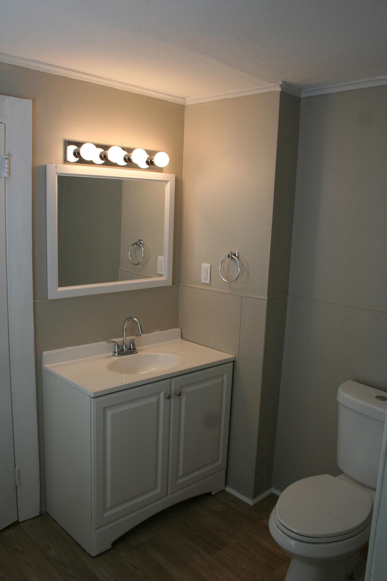 303 West Street Rutland, VT 05701 - Photo 4 of 8