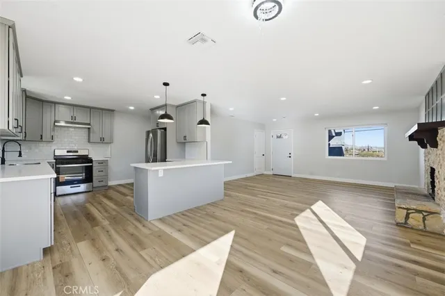 $484,999 | 17077 Donert Street, Hesperia, CA 92345