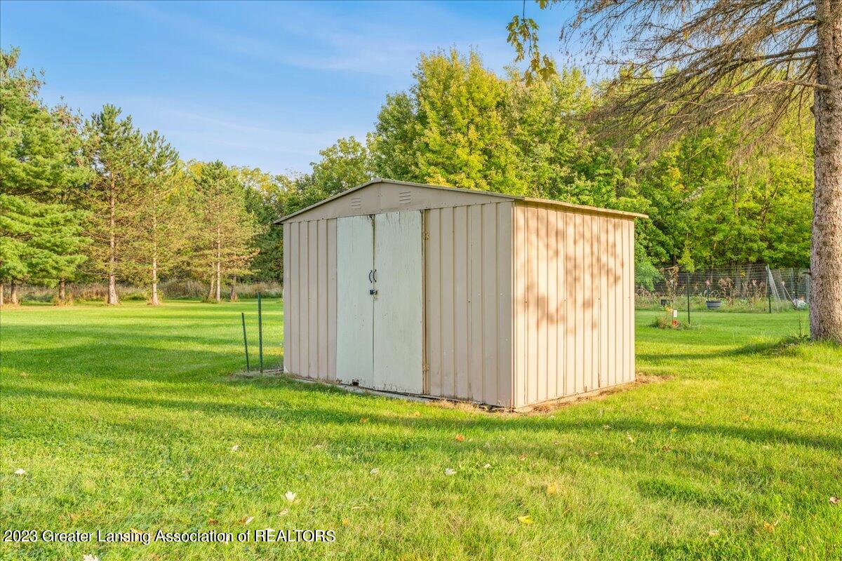 10568 Royston Road Grand Ledge, MI 48837 - Photo 51 of 60 34-Media Jett-58