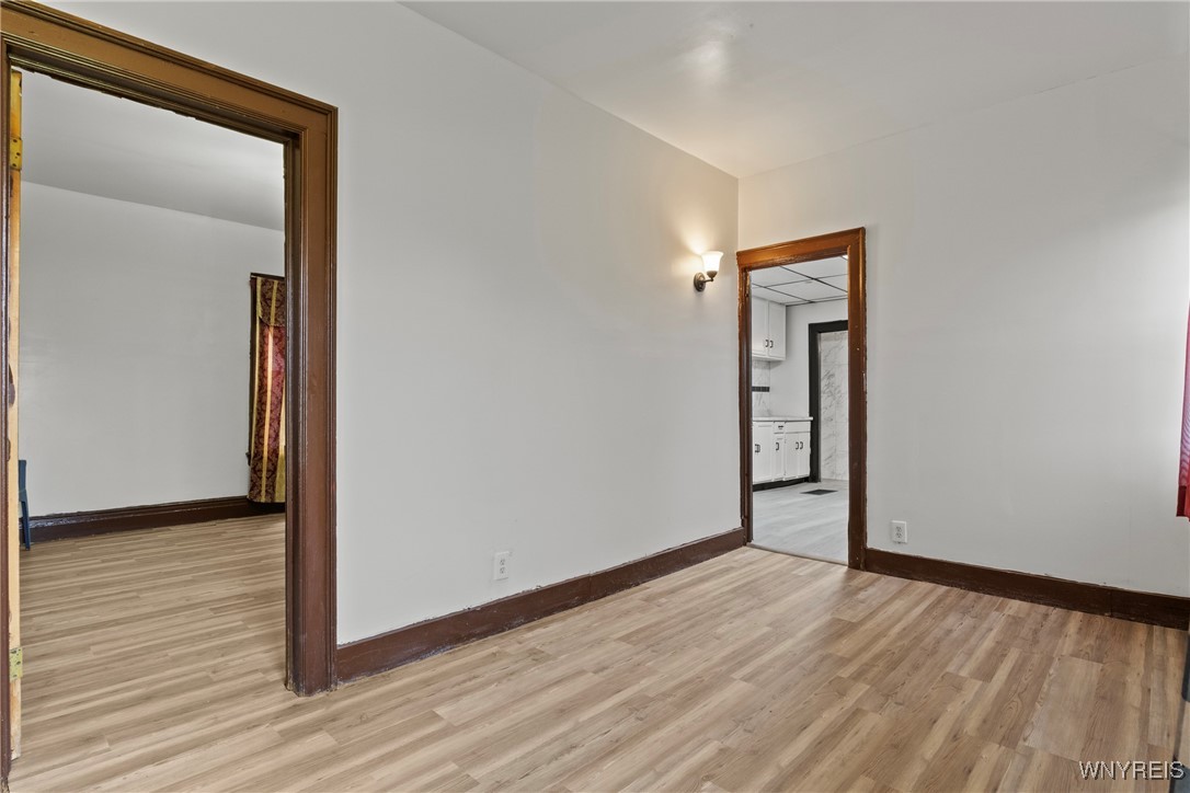 75 Box Avenue Buffalo, NY 14211 - Photo 16 of 40