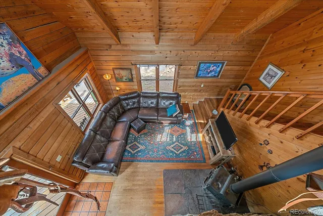 a view of an outdoor space