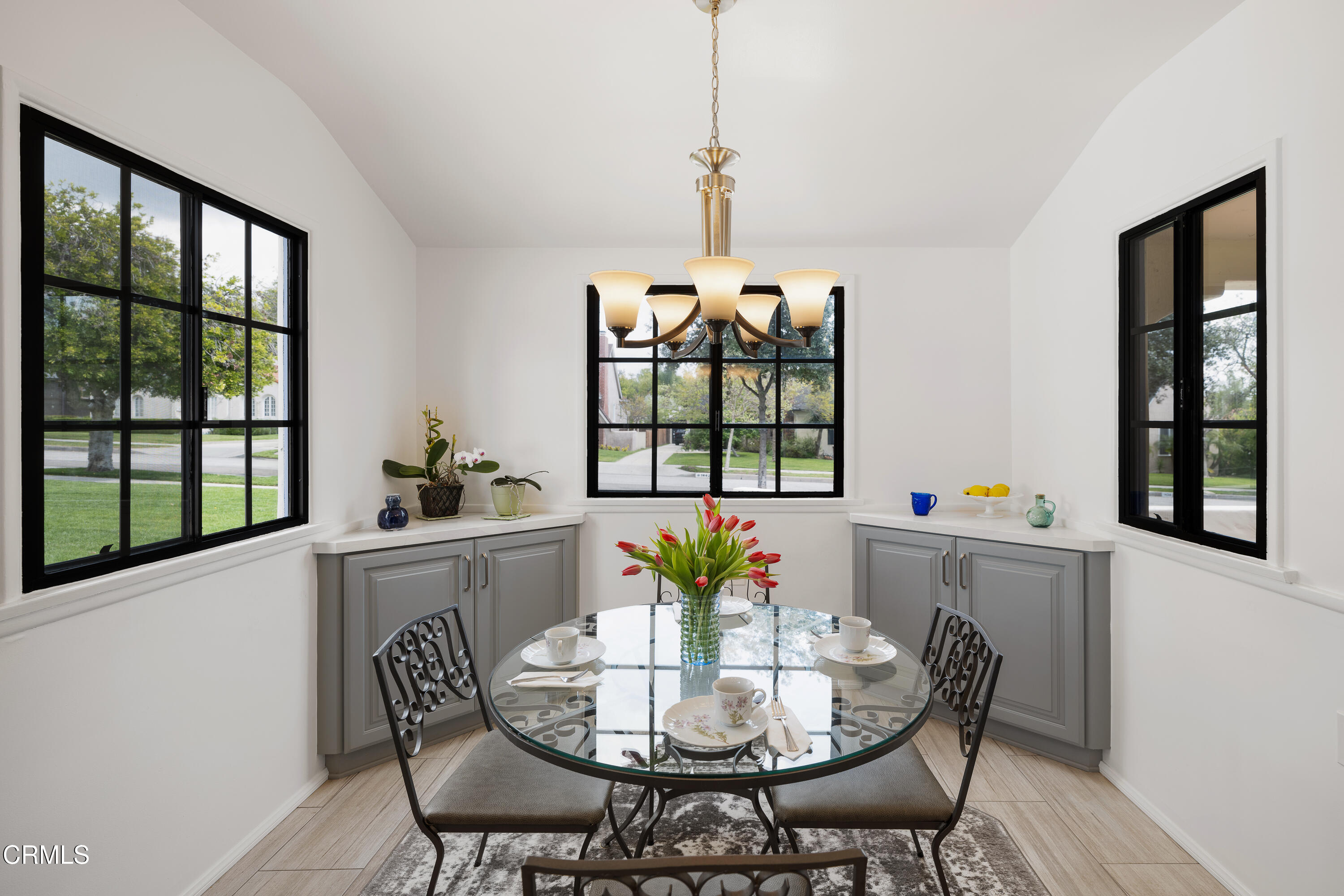 1441 Cleveland Road Glendale, CA 91202 - Photo 16 of 56 SSR_1441Cleveland_018_FLEXMLS