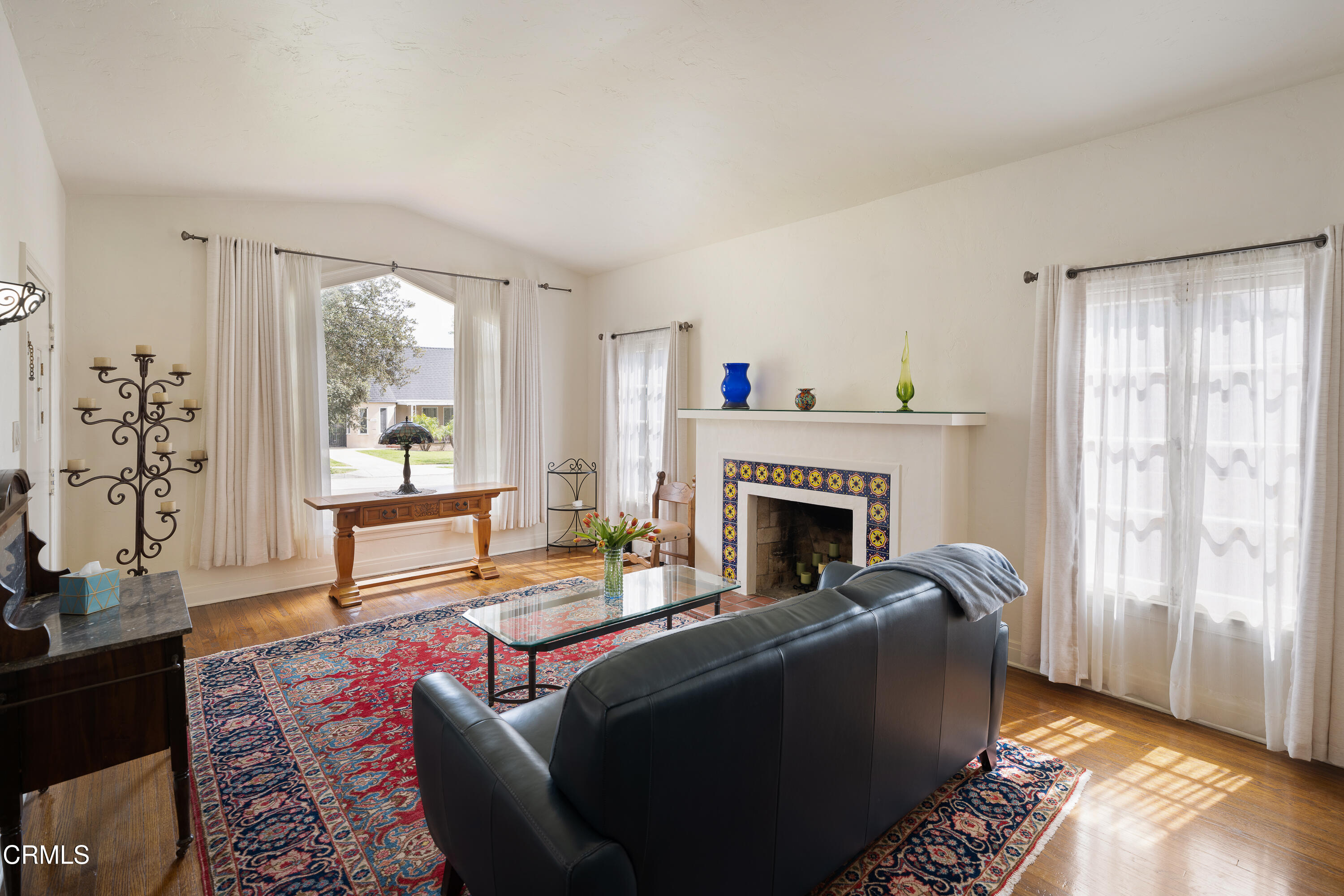 1441 Cleveland Road Glendale, CA 91202 - Photo 7 of 56 SSR_1441Cleveland_009_FLEXMLS
