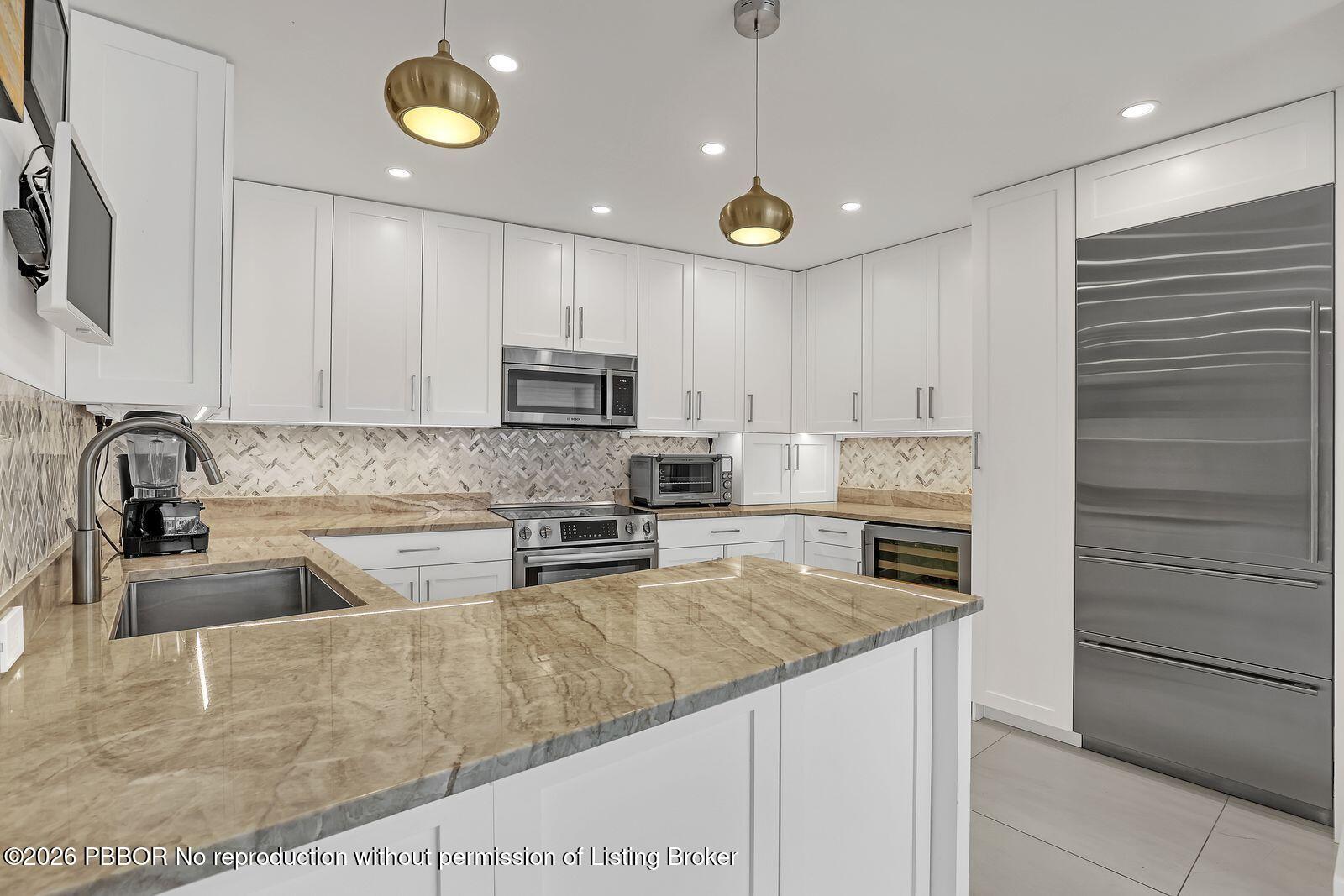 44 Cocoanut Row, Unit 507B Palm Beach, FL 33480 - Photo 4 of 17 Kitchen