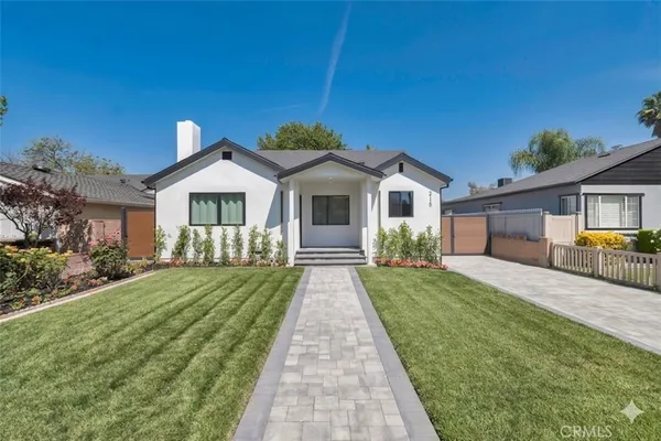 $1,990,000 | 2115 West Clark Avenue, Burbank, CA 91506